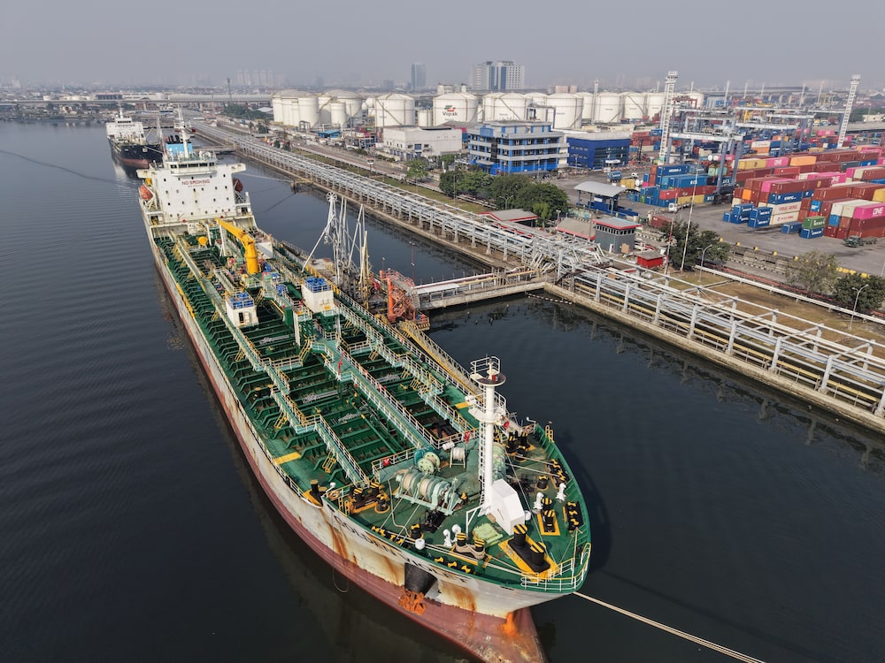 Oil Tanks and Tankers as Indonesia Posts First Trade Deficit in 6 Years