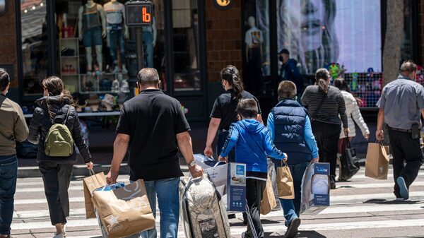 Confianza del consumidor colombiano se recuperó levemente en abril Confianza del consumidor colombiano se recuperó levemente en abril