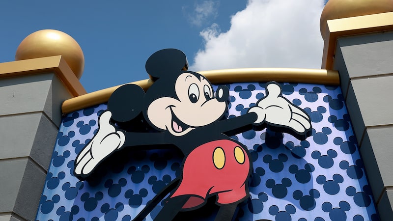 Mickey com IA: Disney investe US$ 1 bi na OpenAI e vai licenciar personagens Mickey com IA: Disney investe US$ 1 bi na OpenAI e vai licenciar personagens