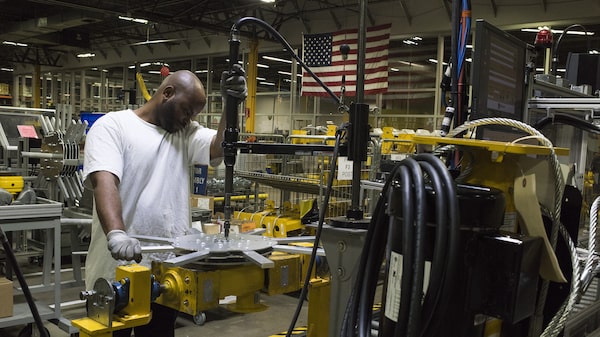 La producción industrial de EE.UU. registra su mayor aumento en casi un año La producción industrial de EE.UU. registra su mayor aumento en casi un año