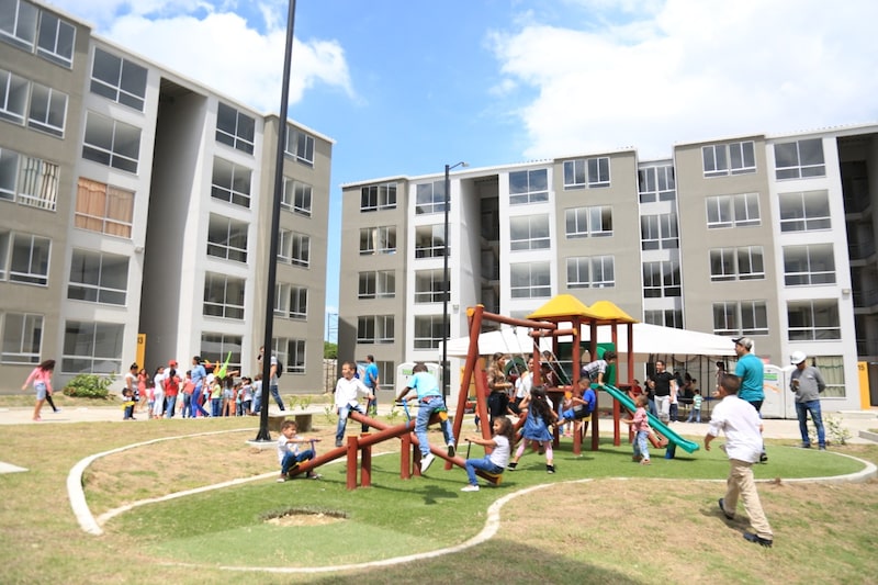 La presidenta del FNA, Laura Milena Roa Zeidán, explicó que la entidad quiere reconocer el esfuerzo de los colombianos que han ahorrado de forma constante mediante productos de la entidad. La presidenta del FNA, Laura Milena Roa Zeidán, explicó que la entidad quiere reconocer el esfuerzo de los colombianos que han ahorrado de forma constante mediante productos de la entidad.