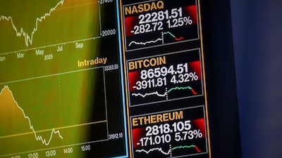 Las acciones asiáticas siguen la caída de Wall Street mientras los bonos repuntan Las acciones asiáticas siguen la caída de Wall Street mientras los bonos repuntan