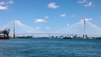 Estados Unidos y Canadá acuerdan abrir el puente que conecta Detroit y Windsor el 27 de julio Estados Unidos y Canadá acuerdan abrir el puente que conecta Detroit y Windsor el 27 de julio