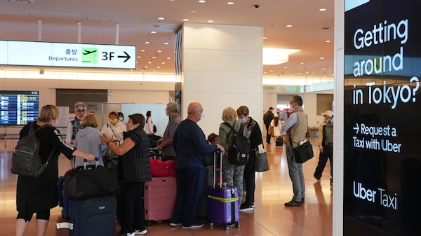 Ola de turistas en Japón hace que los hoteles y taxis busquen personal Ola de turistas en Japón hace que los hoteles y taxis busquen personal