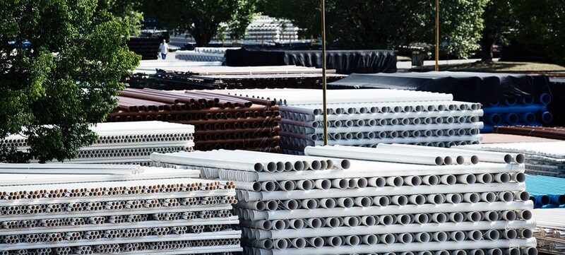 Tigre atua nos mercados predial, infraestrutura e indústria com fábricas em 10 países, produzindo principalmente tubos e conexões em PVC Tigre atua nos mercados predial, infraestrutura e indústria com fábricas em 10 países, produzindo principalmente tubos e conexões em PVC