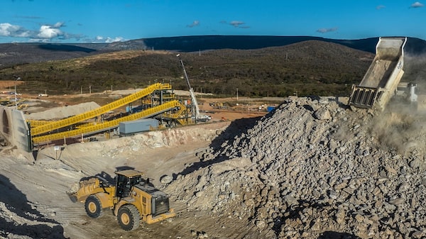 Sigma Lithium e Minas Gerais negociam acordo após embargo de operação Sigma Lithium e Minas Gerais negociam acordo após embargo de operação