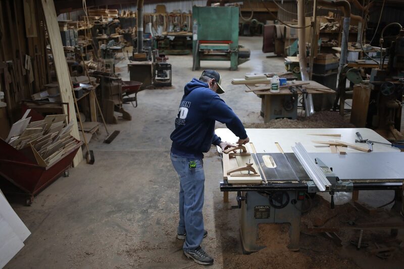 Un trabajador en Kentucky, EE.UU. Un trabajador en Kentucky, EE.UU.