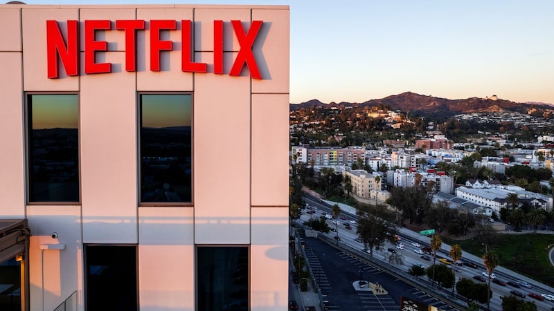 Netflix prevé una nueva desaceleración en sus ingresos y apuesta por IA y nuevos contenidos Netflix prevé una nueva desaceleración en sus ingresos y apuesta por IA y nuevos contenidos