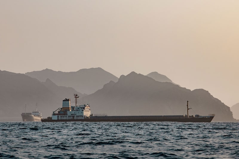 Petroleros y buques de carga en el golfo de Omán el 21 de junio. Petroleros y buques de carga en el golfo de Omán el 21 de junio.