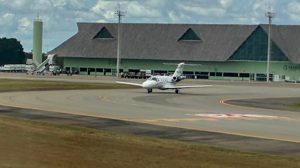 Alemã Fraport assume Jericoacoara e promete modernizar aeroporto da capital do kitesurfe Alemã Fraport assume Jericoacoara e promete modernizar aeroporto da capital do kitesurfe