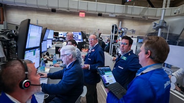 S&P 500 rompe la barrera de los 7.000 puntos, mientras se espera la decisión de la Fed S&P 500 rompe la barrera de los 7.000 puntos, mientras se espera la decisión de la Fed