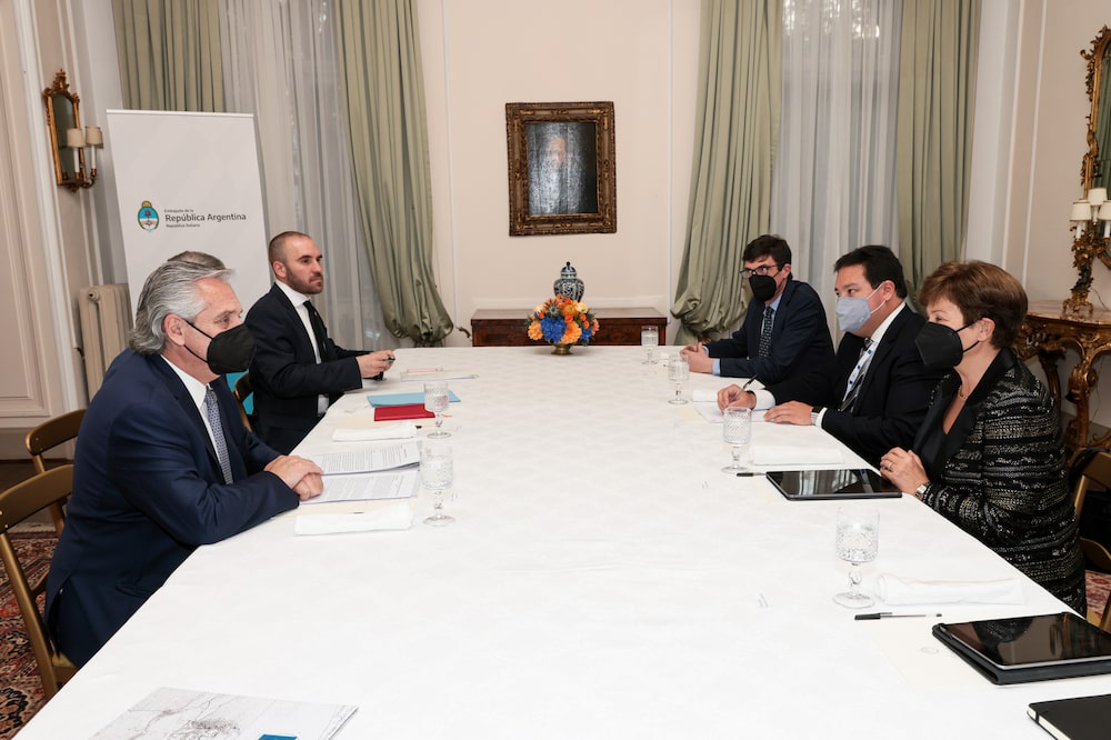 El Presidente argentino mantuvo una reunión de trabajo con la titular del FMI, Kristalina Georgieva El Presidente argentino mantuvo una reunión de trabajo con la titular del FMI, Kristalina Georgieva