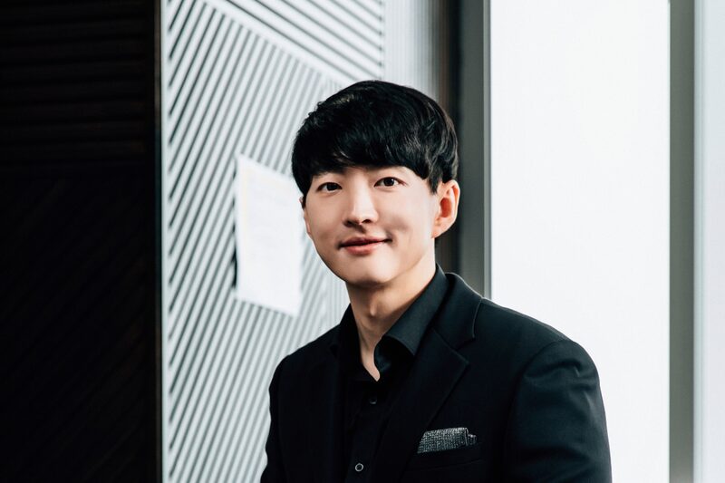 Kim Byung Hoon, de 36 anos, está à frente da APR, empresa com foco em produtos de skincare de alta tecnologia Kim Byung Hoon, de 36 anos, está à frente da APR, empresa com foco em produtos de skincare de alta tecnologia