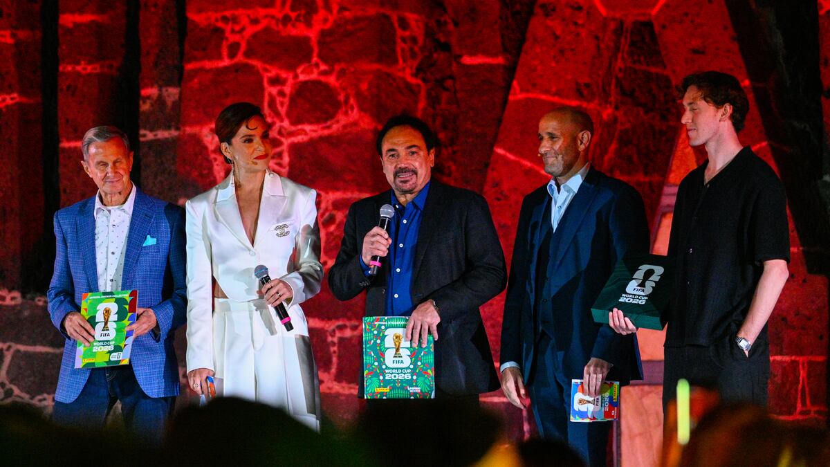 Álbum Panini 2026: revelan tercera portada negra ultralimitada para México
