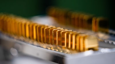 El oro se estabiliza mientras aumentan las apuestas por una subida de tasas de la Fed El oro se estabiliza mientras aumentan las apuestas por una subida de tasas de la Fed