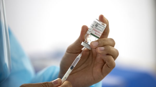 Vacunación Covid-19 México: Si vas por refuerzo es probable que te apliquen AstraZeneca Vacunación Covid-19 México: Si vas por refuerzo es probable que te apliquen AstraZeneca