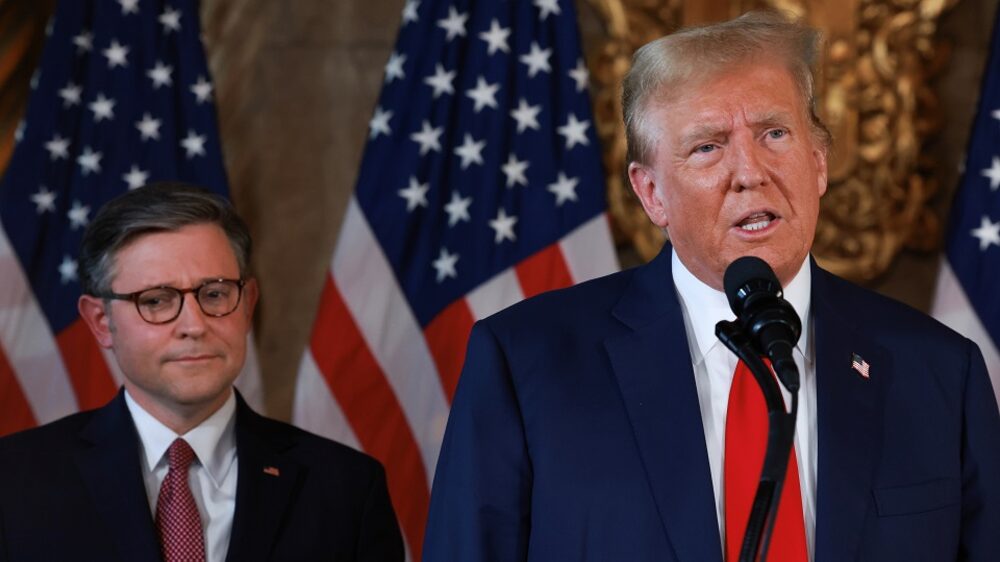 El presidente Donald Trump estaría preparando una declaratoria de emergencia nacional para imponer un plan de aranceles, según reportó CNN. El presidente Donald Trump estaría preparando una declaratoria de emergencia nacional para imponer un plan de aranceles, según reportó CNN.