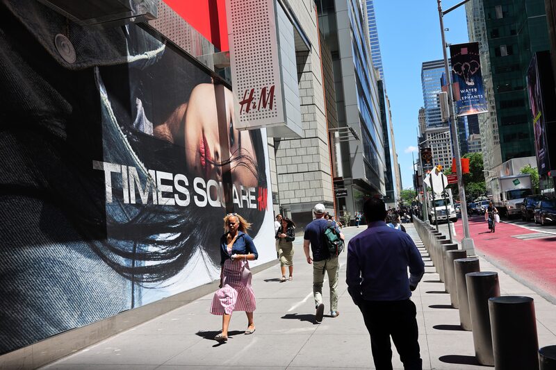 Shoppers in New York. Shoppers in New York.