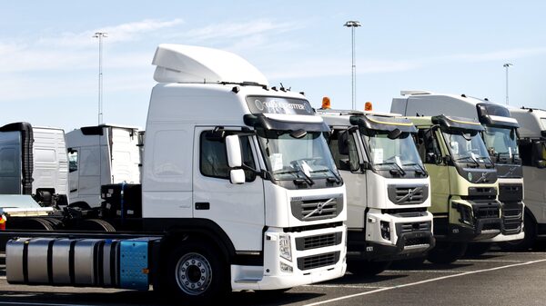 Segunda maior acionista da Volvo, chinesa Geely reduz fatia na montadora sueca Segunda maior acionista da Volvo, chinesa Geely reduz fatia na montadora sueca