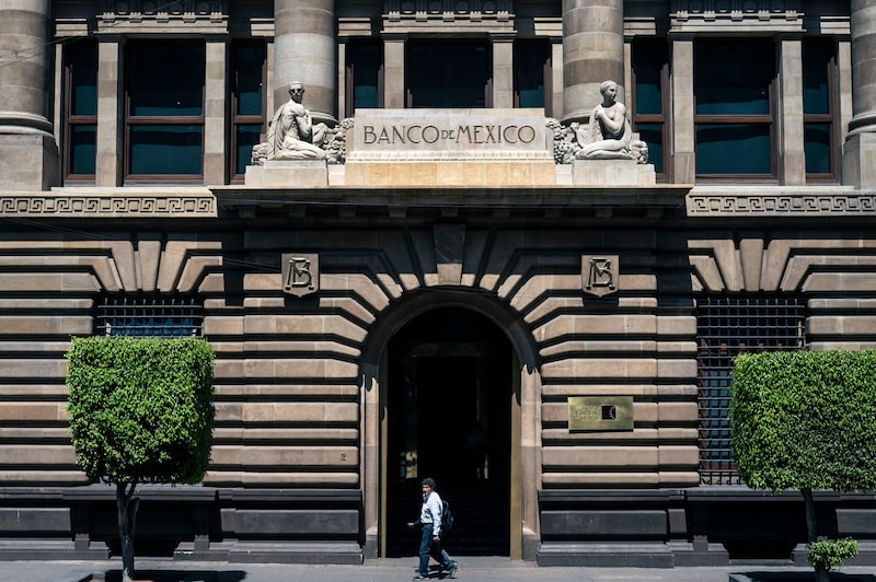 Sede del Banco de México, el banco central del país, en la Ciudad de México. Fotógrafo: Mayolo López Gutiérrez/Bloomberg Sede del Banco de México, el banco central del país, en la Ciudad de México. Fotógrafo: Mayolo López Gutiérrez/Bloomberg