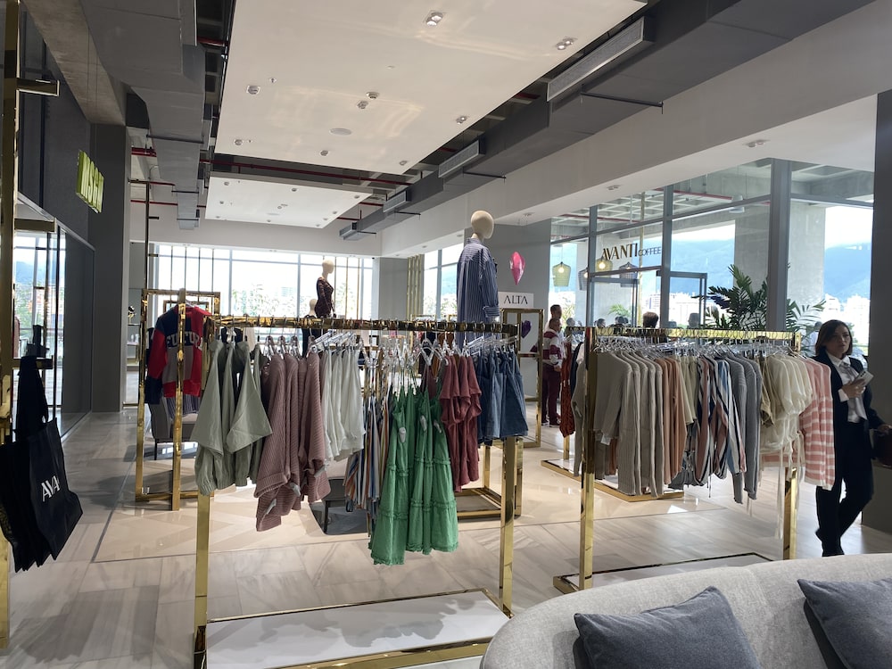 Galería Avanti en Las Mercedes, Venezuela Galería Avanti en Las Mercedes, Venezuela