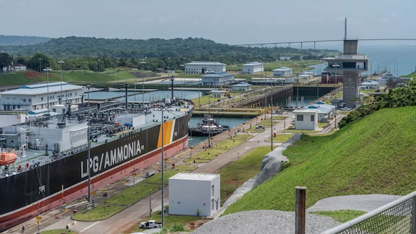 Canal de Panamá espera ingresos superiores a lo previsto en 2026 por el cierre de Ormuz Canal de Panamá espera ingresos superiores a lo previsto en 2026 por el cierre de Ormuz