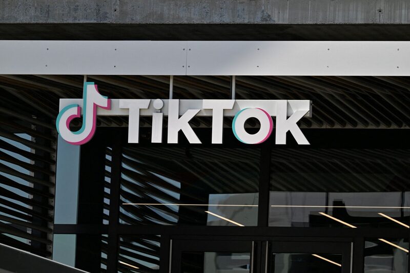 China dice que colaborará con EE.UU. para resolver el problema de TikTok. China dice que colaborará con EE.UU. para resolver el problema de TikTok.