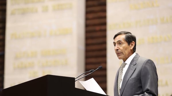 Paquete Económico 2024 es sostenible y mantendrá consumo interno: Rogelio Ramírez de la O Paquete Económico 2024 es sostenible y mantendrá consumo interno: Rogelio Ramírez de la O