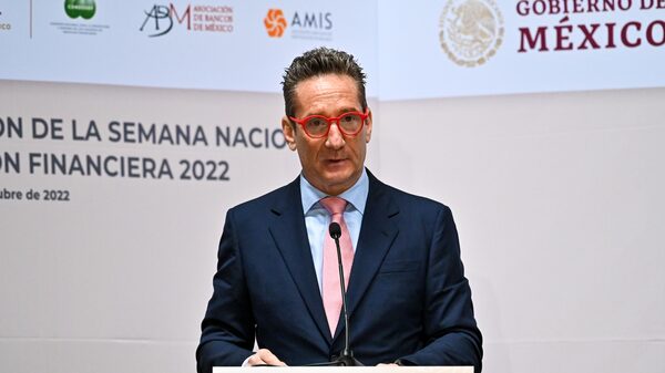 Daniel Becker dice que avanza en proceso para compra de Banamex Daniel Becker dice que avanza en proceso para compra de Banamex