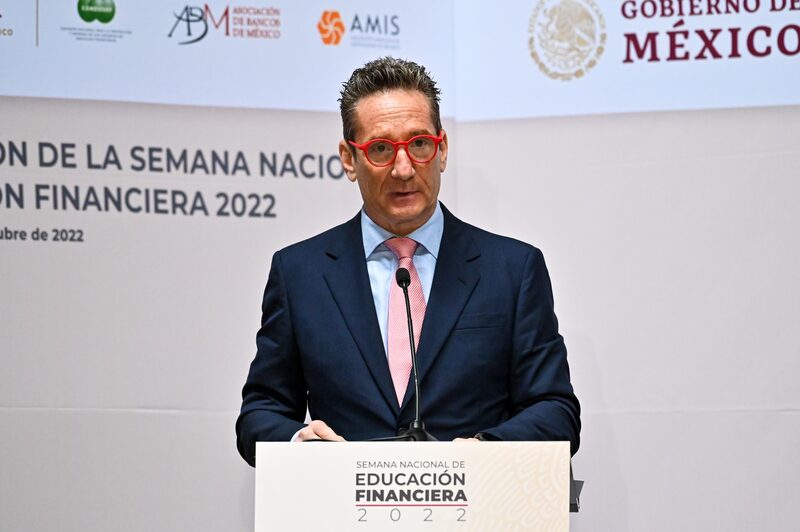 Daniel Becker, Presidente de la ABM durante conferencia de inauguración de la Semana de Educación Financiera 2022 Daniel Becker, Presidente de la ABM durante conferencia de inauguración de la Semana de Educación Financiera 2022