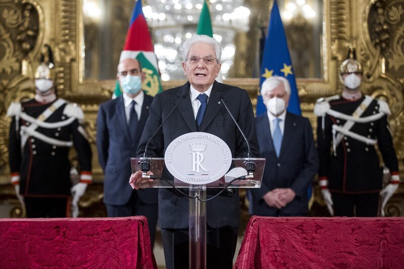Italia reelige a Mattarella como presidente. Italia reelige a Mattarella como presidente.