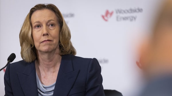 BP nomeia primeira mulher no comando e retoma foco em petróleo e gás BP nomeia primeira mulher no comando e retoma foco em petróleo e gás