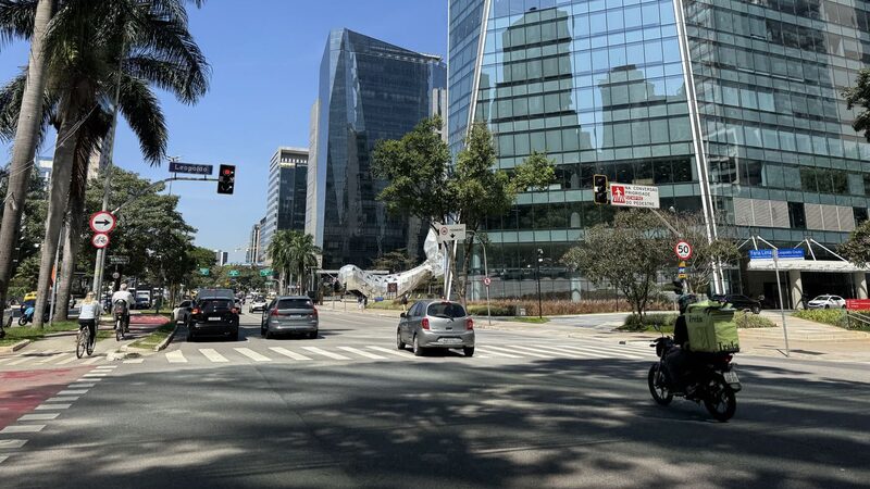 Verde, Absolute e Kapitalo aumentam apostas em Brasil após ganhos em setembro Verde, Absolute e Kapitalo aumentam apostas em Brasil após ganhos em setembro