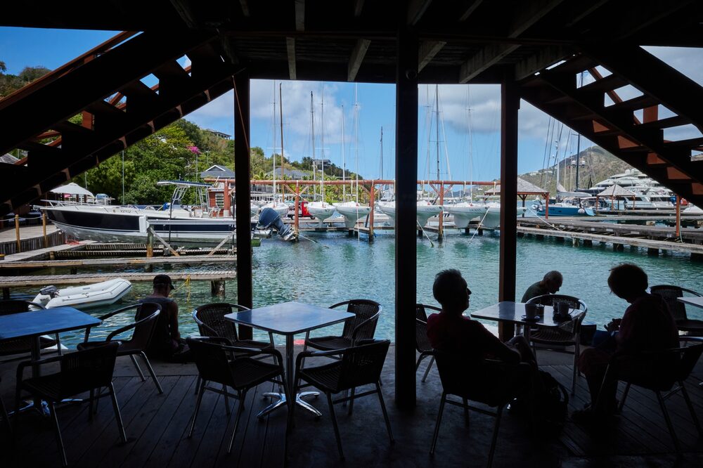 Clientes en el puerto deportivo Antigua Yacht Club. Clientes en el puerto deportivo Antigua Yacht Club.