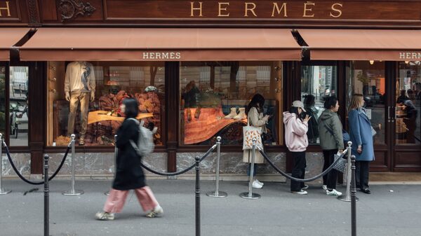 Herdeiro da Hermès enfrenta sua própria fundação filantrópica por controle de herança Herdeiro da Hermès enfrenta sua própria fundação filantrópica por controle de herança