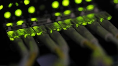 Hackers lanzan una ola de ataques contra grandes gestoras de fondos de Wall Street Hackers lanzan una ola de ataques contra grandes gestoras de fondos de Wall Street