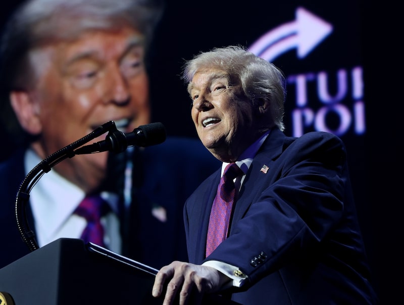 El presidente Donald Trump pronuncia un discurso en Phoenix el 17 de abril. Fotógrafo: Win McNamee/Getty Images. El presidente Donald Trump pronuncia un discurso en Phoenix el 17 de abril. Fotógrafo: Win McNamee/Getty Images.