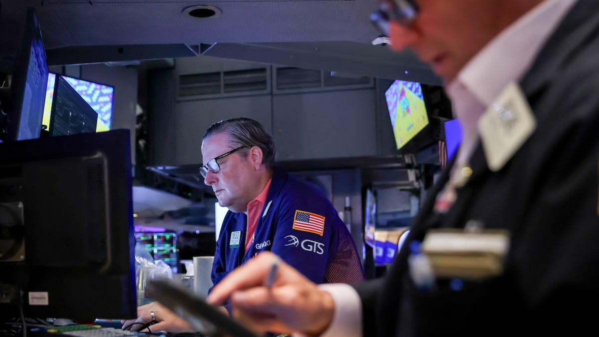Wall Street sube con el impulso de las criptomonedas tras una semana de tensión en los bonos