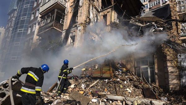 Ucrania experimenta apagones masivos tras ataques rusos a infraestructura Ucrania experimenta apagones masivos tras ataques rusos a infraestructura