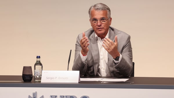 UBS, tras la compra de Credit Suisse: “Más grandes no significa que seamos más peligrosos” UBS, tras la compra de Credit Suisse: “Más grandes no significa que seamos más peligrosos”