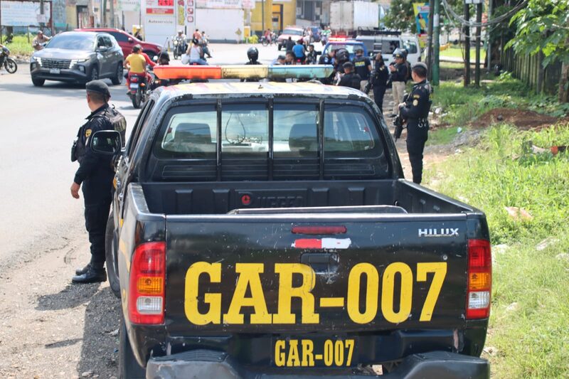 Equipos del GAR y del Grupo de Reacción Inmediata Lobos realizan patrullajes y operativos el 13 de octubre de 2025, como parte de búsqueda y localización de pandilleros del Barrio 18 fugados de la cárcel Fraijanes II. Equipos del GAR y del Grupo de Reacción Inmediata Lobos realizan patrullajes y operativos el 13 de octubre de 2025, como parte de búsqueda y localización de pandilleros del Barrio 18 fugados de la cárcel Fraijanes II.