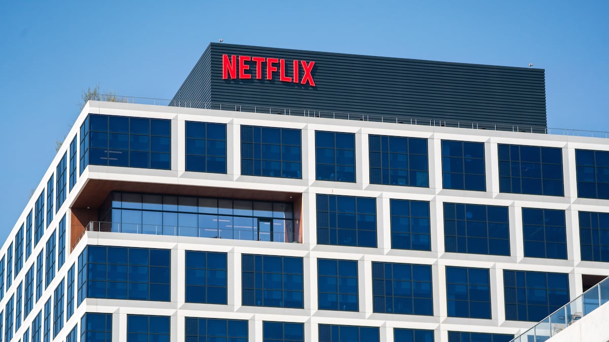 Netflix se desploma en bolsa: estas son las cinco dudas que explican el castigo de Wall Street
