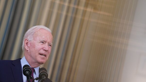 Biden propone impuesto de 20% a multimillonarios y a ganancias no realizadas Biden propone impuesto de 20% a multimillonarios y a ganancias no realizadas