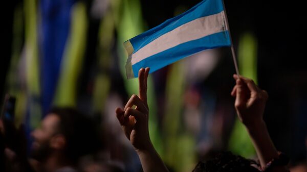 Hedge fund de EE.UU. pasó de recomendar Argentina a cerrar su posición tras las elecciones Hedge fund de EE.UU. pasó de recomendar Argentina a cerrar su posición tras las elecciones