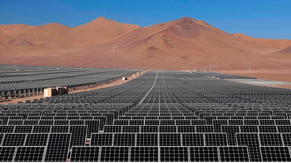 Argentina amplía el parque solar más grande del país, pero algunos critican la decisión Argentina amplía el parque solar más grande del país, pero algunos critican la decisión