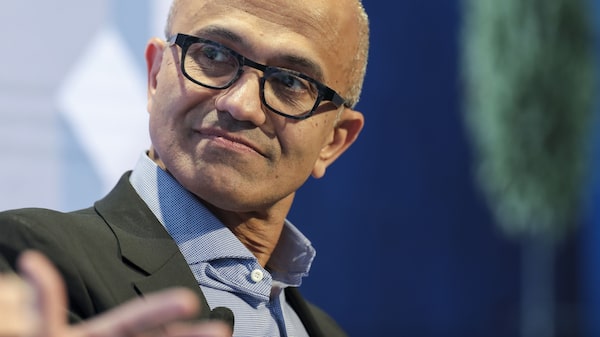 CEO de Microsoft advierte de impacto de todos esos correos electrónicos nocturnos CEO de Microsoft advierte de impacto de todos esos correos electrónicos nocturnos