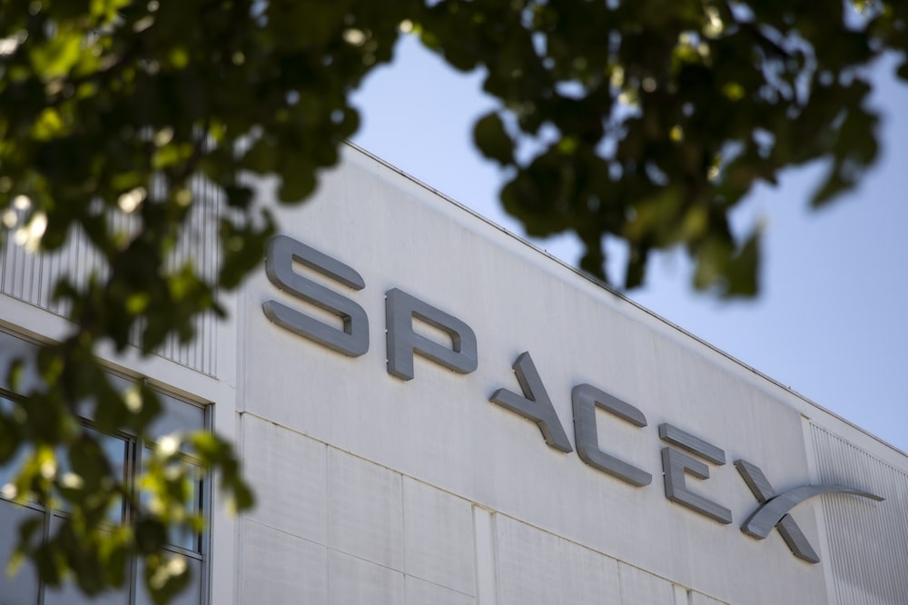 SpaceX headquarters in Hawthorne, California, US, on Tuesday, April 19, 2022. Brimming with SpaceX engineers, Hawthorne, California, has become an unlikely focal point for a new era of manufacturing. Photographer: Alisha Jucevic/Bloomberg SpaceX headquarters in Hawthorne, California, US, on Tuesday, April 19, 2022. Brimming with SpaceX engineers, Hawthorne, California, has become an unlikely focal point for a new era of manufacturing. Photographer: Alisha Jucevic/Bloomberg