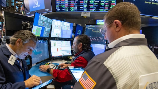 Morgan Stanley vê piso no S&P 500 e aponta oportunidades em bancos e tecnologia Morgan Stanley vê piso no S&P 500 e aponta oportunidades em bancos e tecnologia