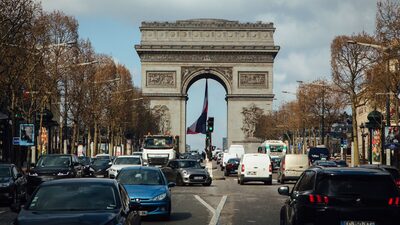 Em Paris, eleitores aprovam referendo para cobrar estacionamento mais caro para SUVs Em Paris, eleitores aprovam referendo para cobrar estacionamento mais caro para SUVs