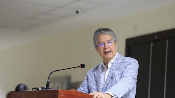 Guillermo Lasso cambia a tres funcionarios en medio de crisis política Guillermo Lasso cambia a tres funcionarios en medio de crisis política